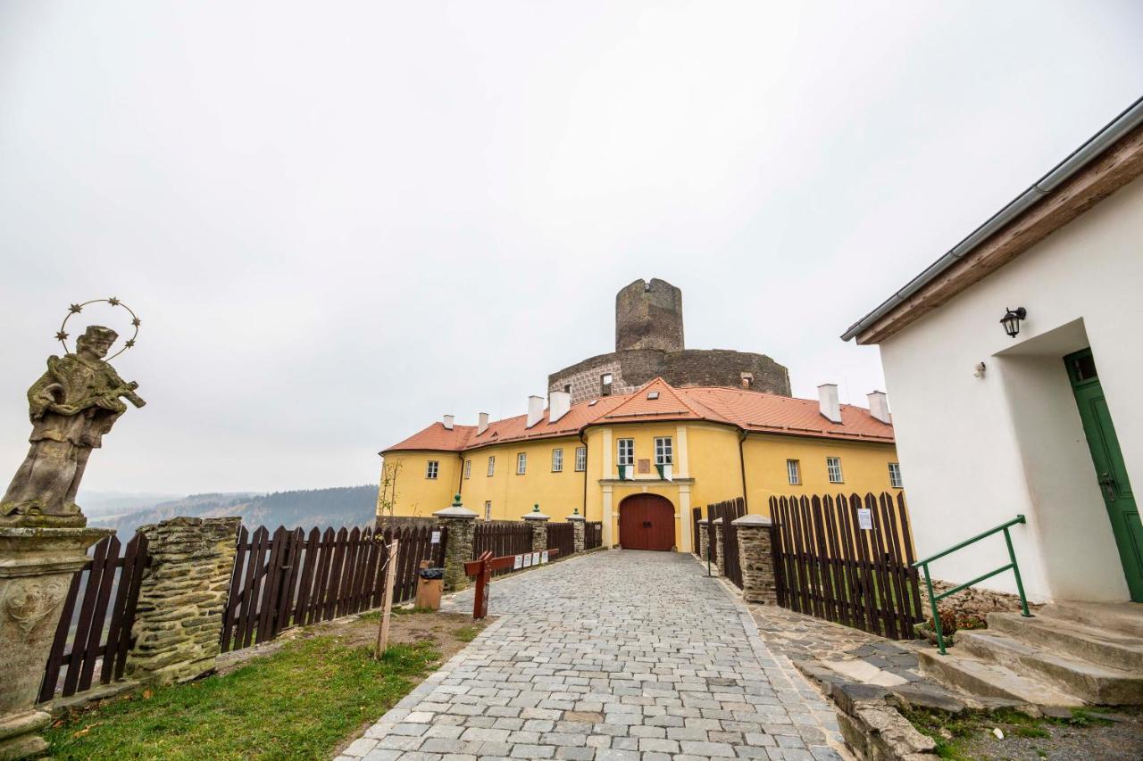 Penzion hradu Svojanov Svojanov  Esterno foto