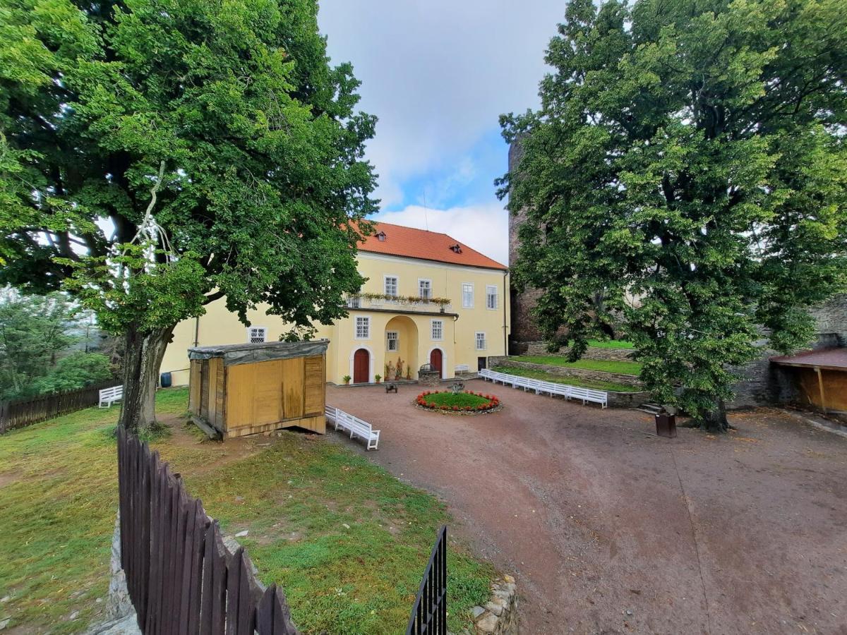 Penzion hradu Svojanov Svojanov  Esterno foto
